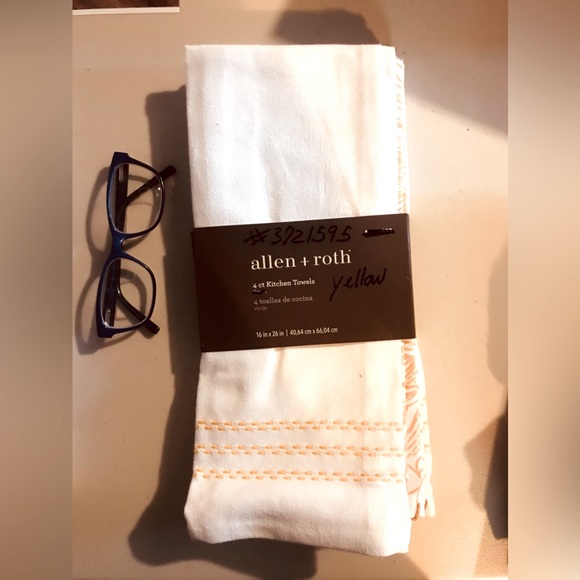 Heavy kitchen towels. Set of 4. Large 16x26” 100% cotton - Picture 1 of 3